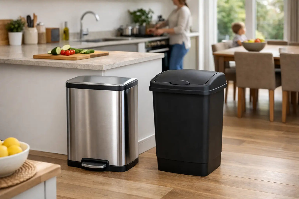 Stainless Versus Plastic: Which Kitchen Bin?